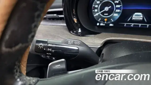 Kia K5 2021 — Photo 24/38