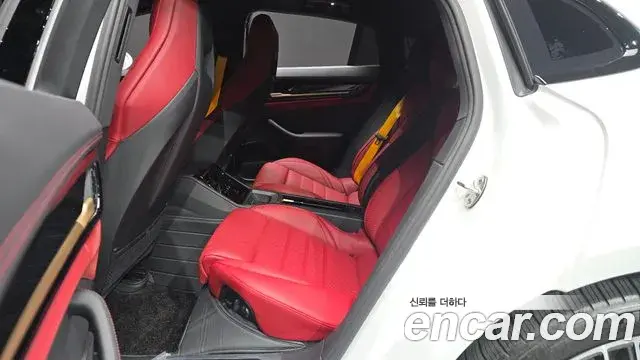 Porsche Panamera 2025 — Photo 10/36