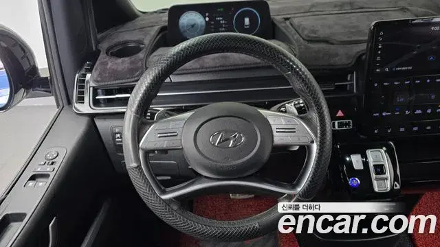 Hyundai Staria 2022 — Фото 13/20