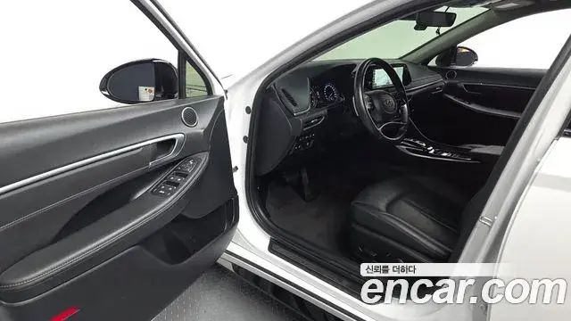 Hyundai Sonata 2022 — Фото 10/20