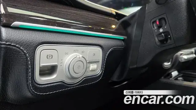 Mercedes-Benz GLE-Class 2022 — Фото 14/20