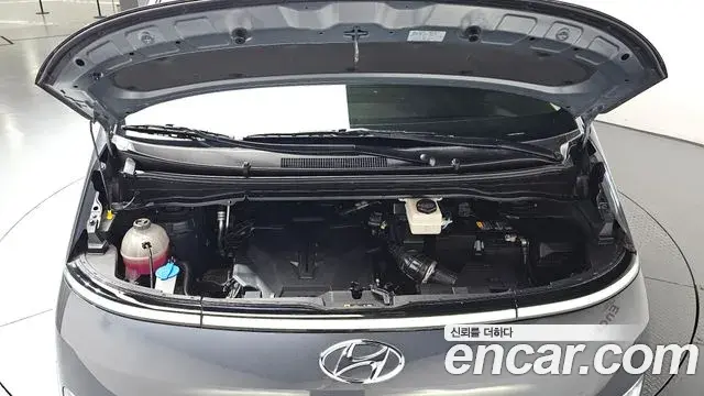 Hyundai Staria 2021 — Фото 6/20