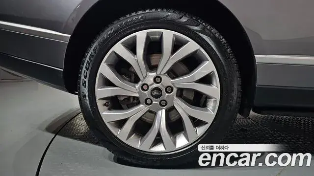 Land Rover Range Rover 2020 — Şəkil 41/44