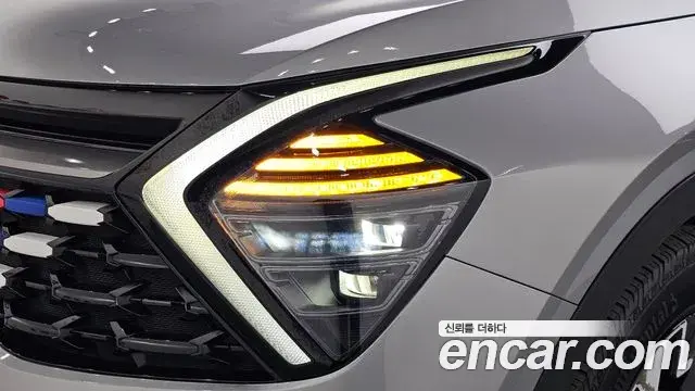 Kia Sportage 2022 — ფოტო 9/38