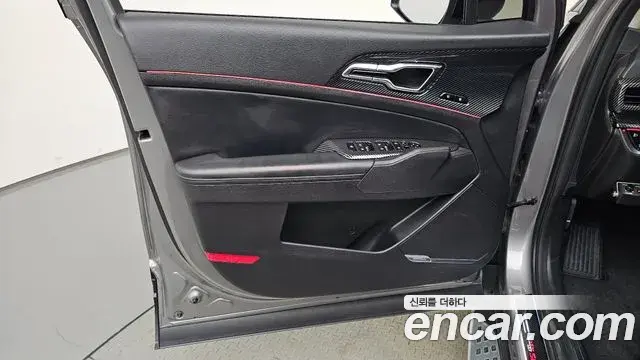 Kia Sportage 2022 — ფოტო 2/38