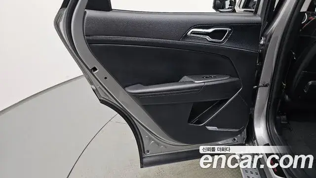 Kia Sportage 2022 — ფოტო 3/38