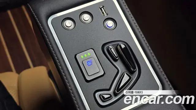 Kia Carnival 2021 — Фото 19/20