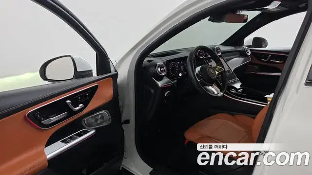 Mercedes-Benz GLC-Class 2025 — Фото 10/20