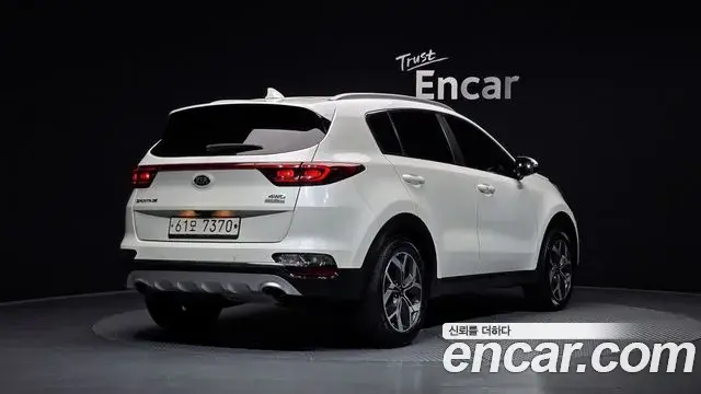 Kia Sportage The Bold 2018 — Фото 2/20