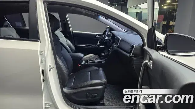 Kia Sportage The Bold 2018 — Фото 11/20