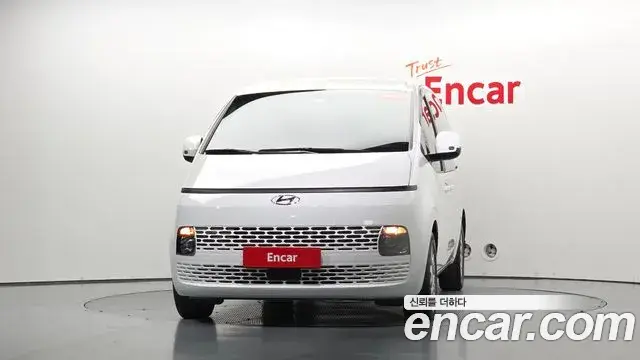 Hyundai Staria 2022 — Фото 3/20