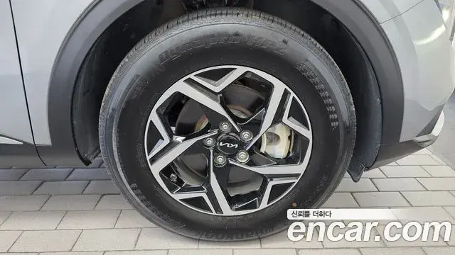 Kia Sportage 2024 — Şəkil 9/31