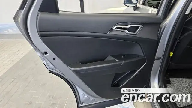 Kia Sportage 2024 — Şəkil 18/31