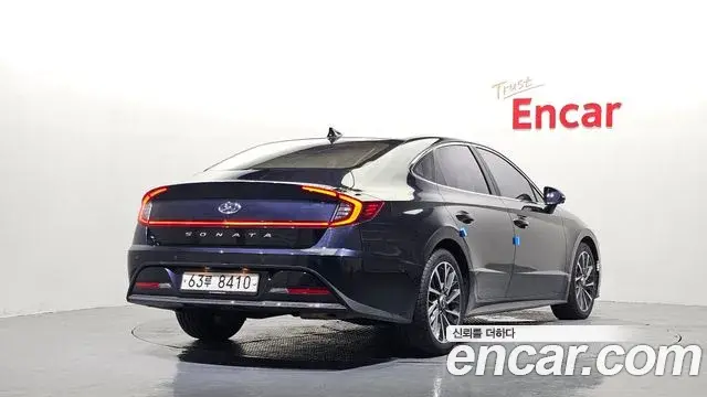 Hyundai Sonata 2019 — Фото 2/20