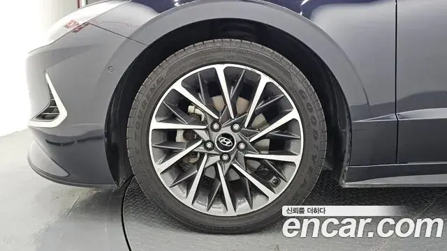 Hyundai Sonata 2019 — Фото 5/20