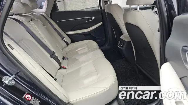 Hyundai Sonata 2019 — Фото 11/20