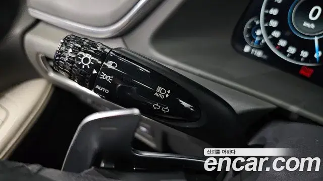 Hyundai Sonata 2019 — Фото 19/20