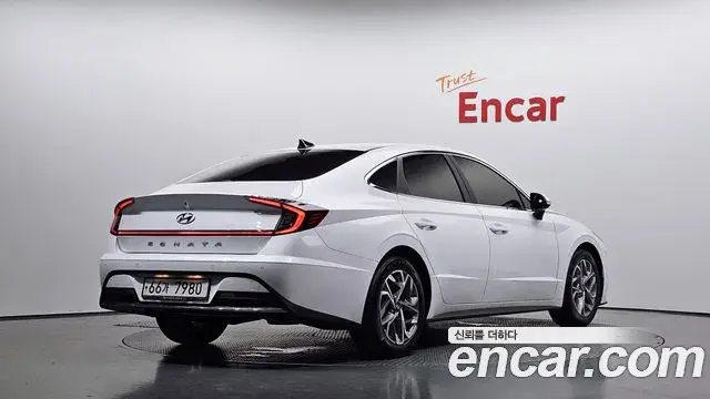Hyundai Sonata 2019 — Фото 2/20
