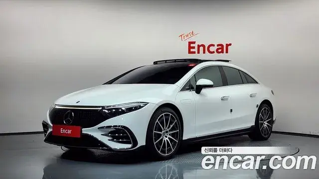 Mercedes-Benz EQS 2023 — Photo 17/34