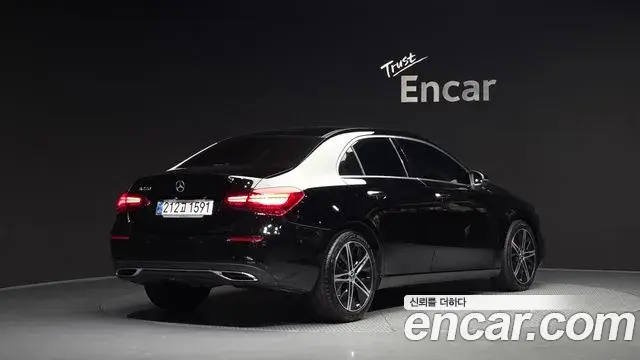 Mercedes-Benz A-Class 2025 — Фото 2/20