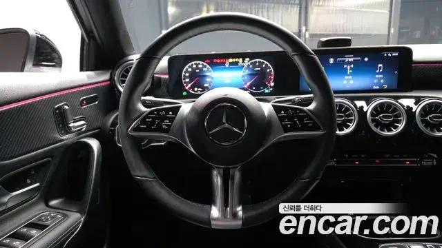 Mercedes-Benz A-Class 2025 — Фото 13/20