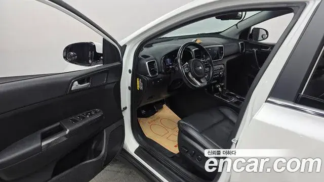 Kia Sportage The Bold 2018 — Фото 10/20