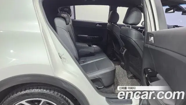 Kia Sportage The Bold 2019 — ფოტო 24/35