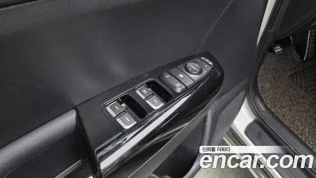 Kia Sportage The Bold 2019 — ფოტო 7/35