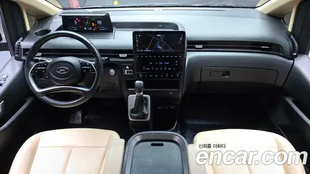 Hyundai Staria 2021 — Фото 7/20