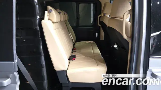 Hyundai Staria 2021 — Фото 12/20