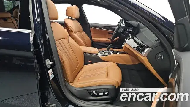 BMW 5 Series 2021 — Фото 10/20
