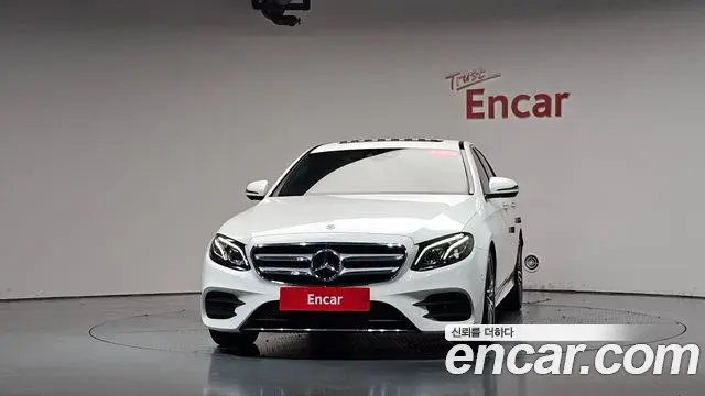 Mercedes-Benz E-Class 2018 — Фото 3/20