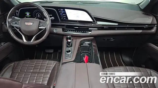 Cadillac Escalade 2023 — Şəkil 12/39