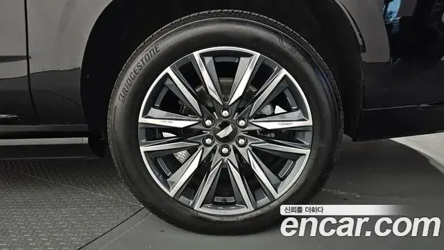 Cadillac Escalade 2023 — Şəkil 2/39