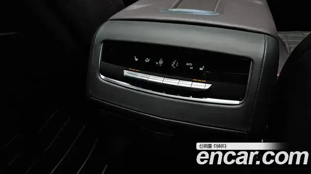 Cadillac Escalade 2023 — Şəkil 25/39