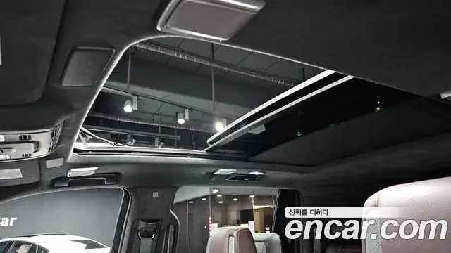 Cadillac Escalade 2023 — Şəkil 17/39