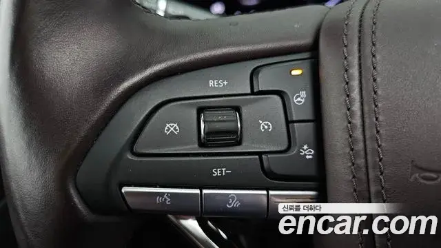 Cadillac Escalade 2023 — Şəkil 13/39