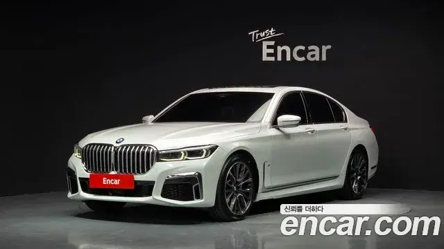 BMW 7 Series 2020 — Фото 1/20