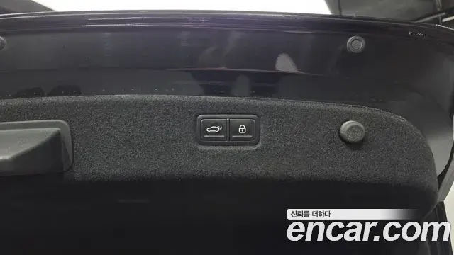 Kia The K9 2022 — Photo 10/38