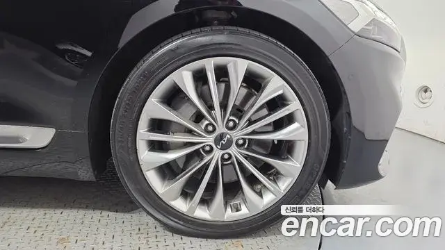 Kia The K9 2022 — Photo 13/38