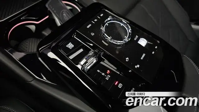 BMW 5 Series 2025 — Фото 9/20