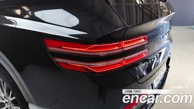 Genesis GV80 2021 — Photo 7/31