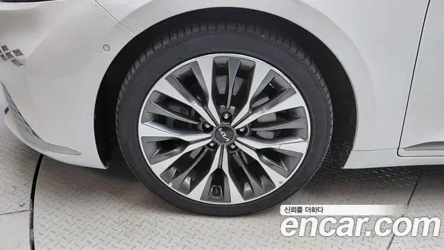 Kia K8 2021 — ფოტო 8/35