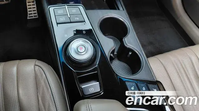 Kia K8 2021 — ფოტო 16/35