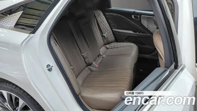 Kia K8 2021 — ფოტო 27/35