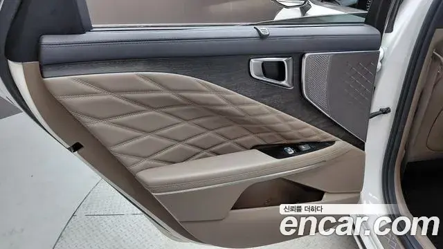 Kia K8 2021 — ფოტო 30/35