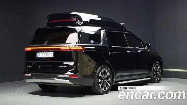 Kia Carnival 2023 — Фото 2/20