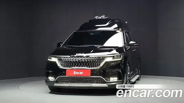 Kia Carnival 2023 — Фото 3/20