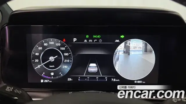 Kia Carnival 2023 — Фото 8/20