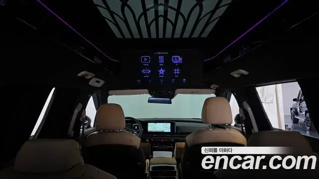 Kia Carnival 2023 — Фото 19/20